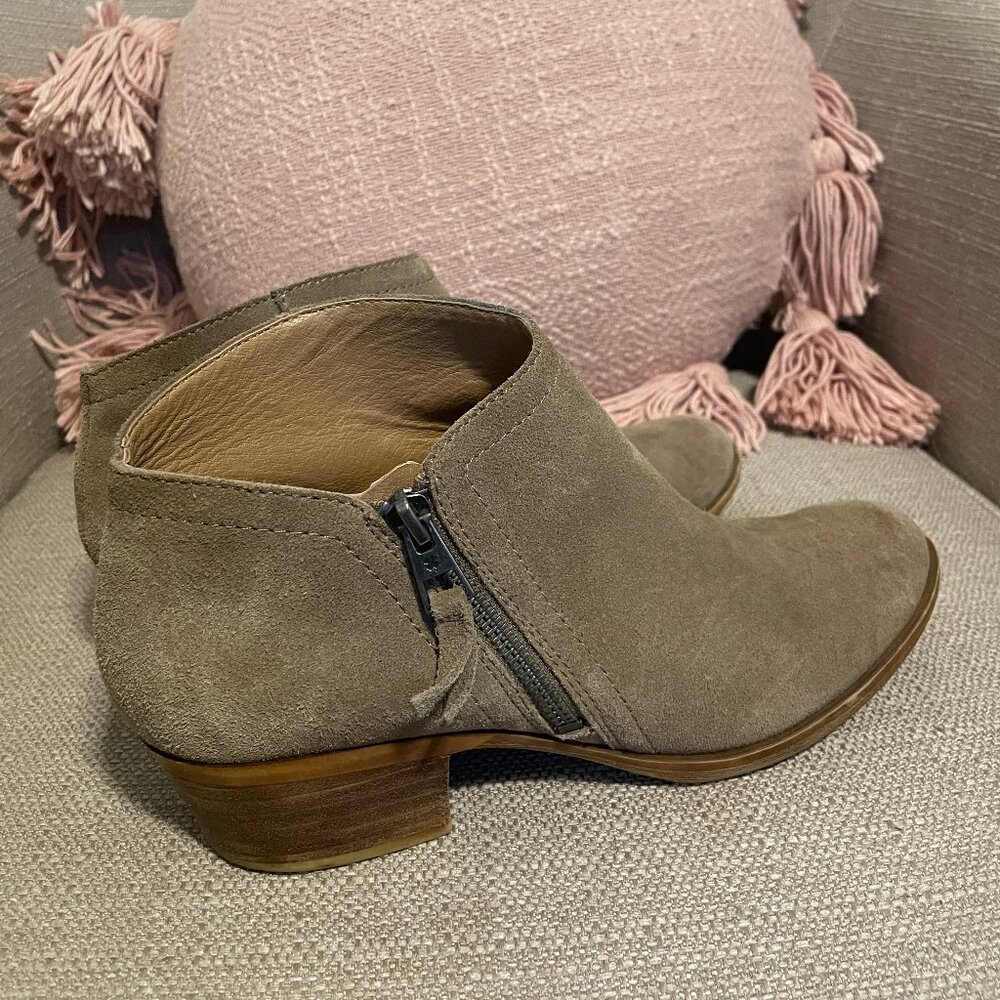 Lucky Brand Suede Ankle Booties | Size 8.5 | Taupe Suede